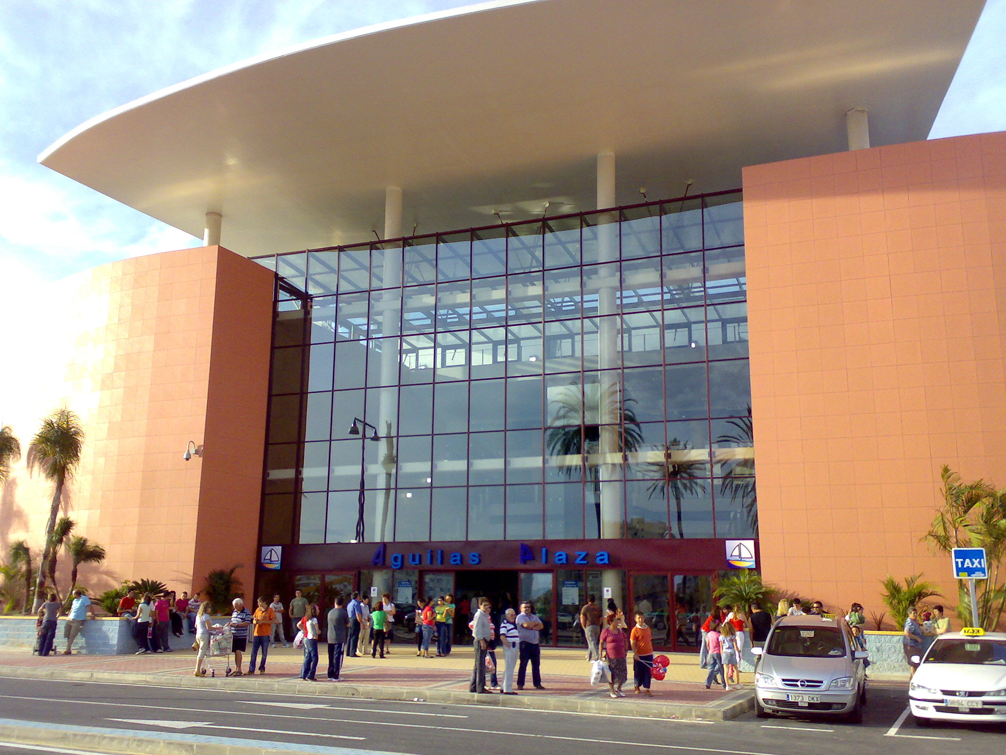 Centro Comercial y de Ocio “aguilas Plaza”
